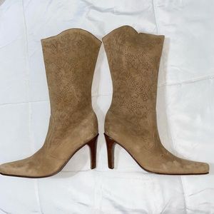 Antoni Melani suede boots
